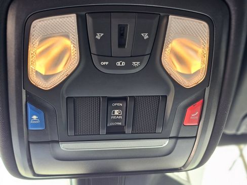 New 2026 RAM 1500 Express AWD/4WD image 19