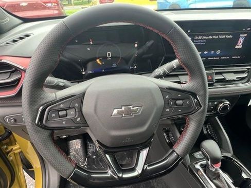 Used 2025 Chevrolet TrailBlazer RS w/ Driver Confidence Package FWD image 13