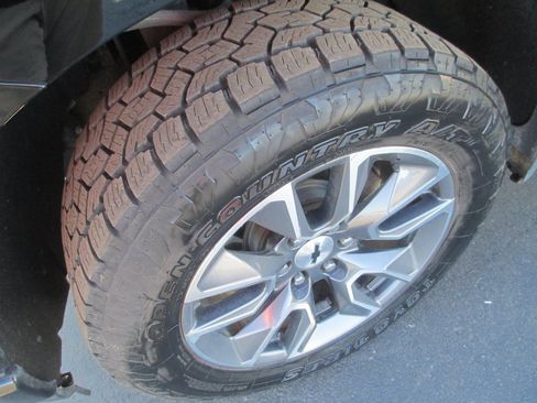 Certified 2021 Chevrolet Silverado 1500 RST image 12