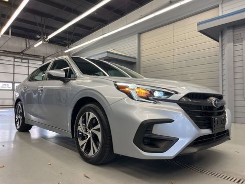 Used 2025 Subaru Legacy Premium AWD/4WD image 1