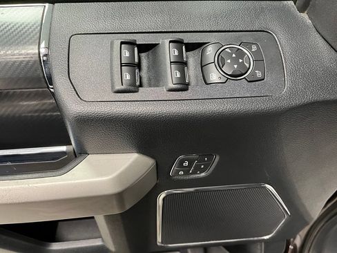 Used 2020 Ford F150 Lariat w/ Equipment Group 502A Luxury AWD/4WD image 24