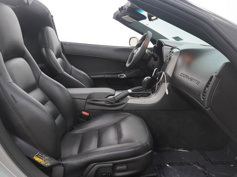 Used 2007 Chevrolet Corvette Coupe w/ Preferred Equipment Group image 12