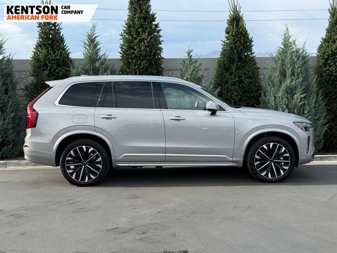 Used 2025 Volvo XC90 B6 Plus AWD/4WD image 9