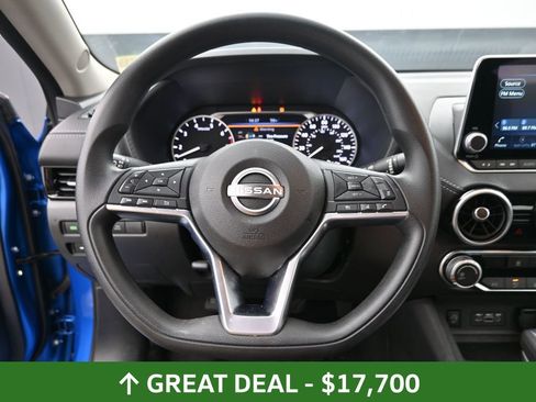 Used 2024 Nissan Sentra SV image 32