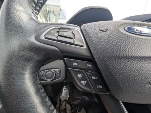 Used 2019 Ford Escape Titanium FWD image 21
