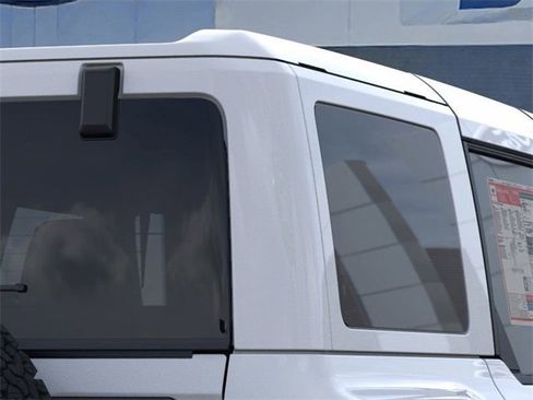 New 2025 Ford Bronco Raptor image 25