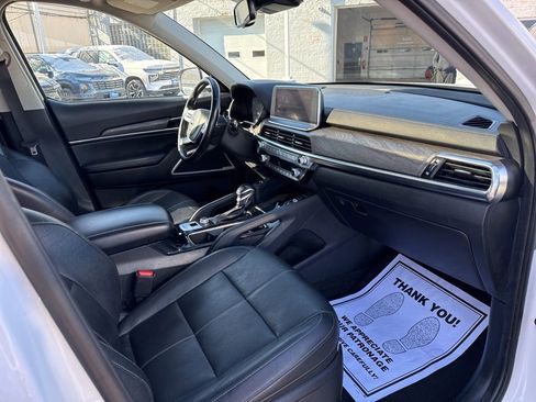 Used 2021 Kia Telluride EX w/ EX Premium Package image 10