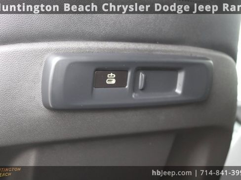 Used 2022 BMW X5 sDrive40i w/ Premium Package image 36