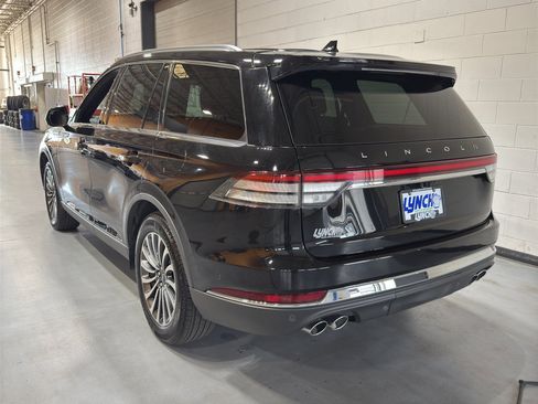 Used 2023 Lincoln Aviator Reserve w/ Equipment Group 201A image 3