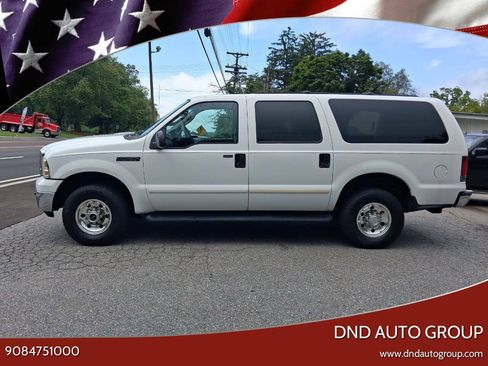 Used 2005 Ford Excursion XLT AWD/4WD image 1