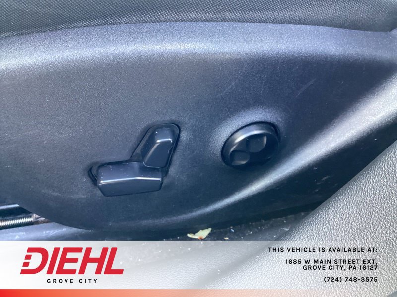 Used 2016 Dodge Dart Limited w/ Technology Group FWD image 18