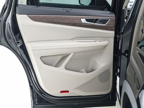 New 2026 Volkswagen Atlas SEL Premium R-Line image 17