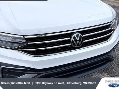 Used 2024 Volkswagen Tiguan Wolfsburg Edition image 22