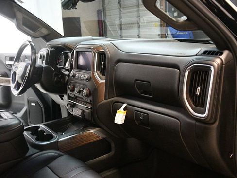Used 2019 Chevrolet Silverado 1500 High Country w/ High Country Premium Package image 30