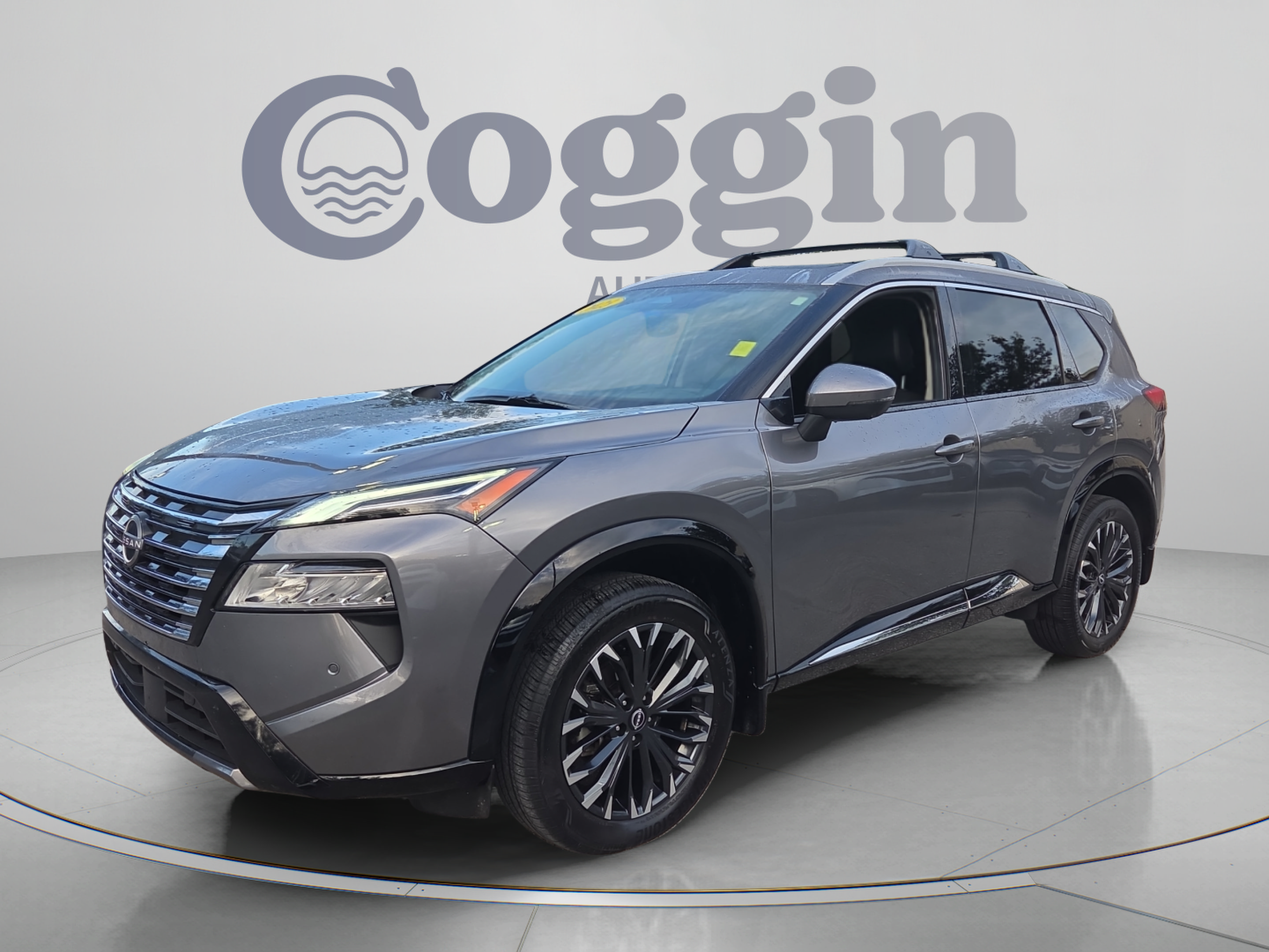 Used 2026 Nissan Rogue Platinum w/ Platinum Premium Package AWD/4WD image 1