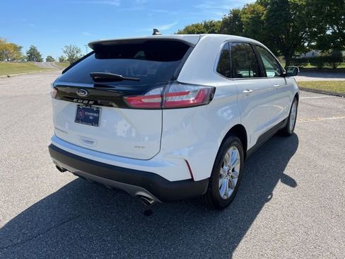 Used 2022 Ford Edge Titanium image 10