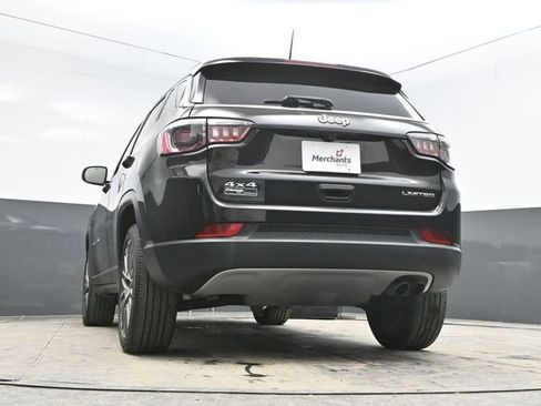 Used 2022 Jeep Compass Limited image 31