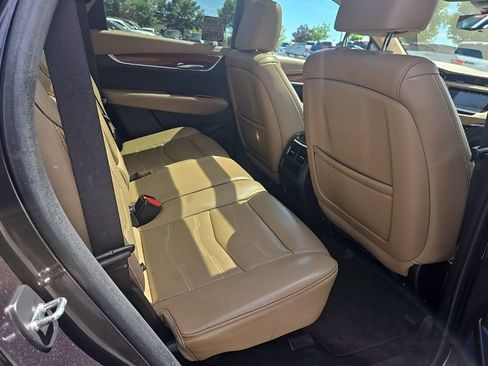 Used 2018 Cadillac XT5 Platinum w/ Driver Assist Package AWD/4WD image 29