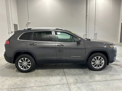 Used 2021 Jeep Cherokee Latitude Lux w/ Comfort/Convenience Group image 5