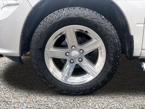 Used 2018 RAM 1500 Express w/ Express Value Package image 9