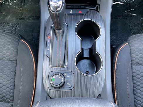 Used 2017 GMC Acadia SLE w/ Driver Alert Package I image 16