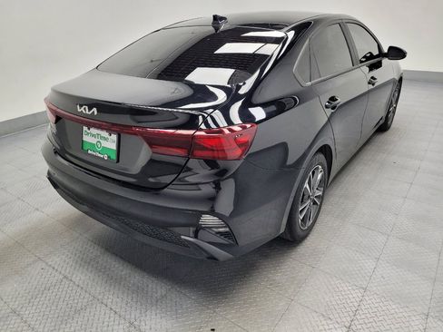Used 2023 Kia Forte LXS w/ LXS Technology Package FWD image 9