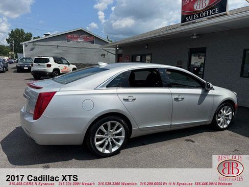 Used 2017 Cadillac XTS Luxury FWD image 2
