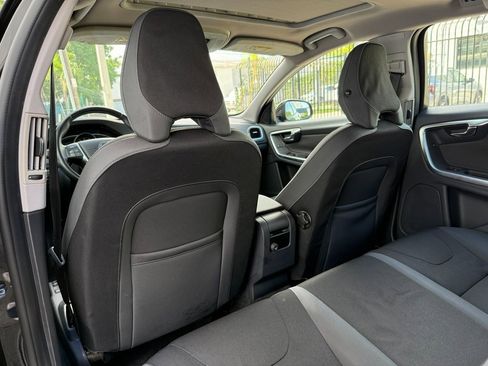 Used 2015 Volvo V60 T5 image 14