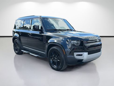 Used 2025 Land Rover Defender 110 S AWD/4WD image 7