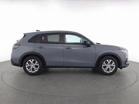 Used 2025 Honda HR-V Sport image 8