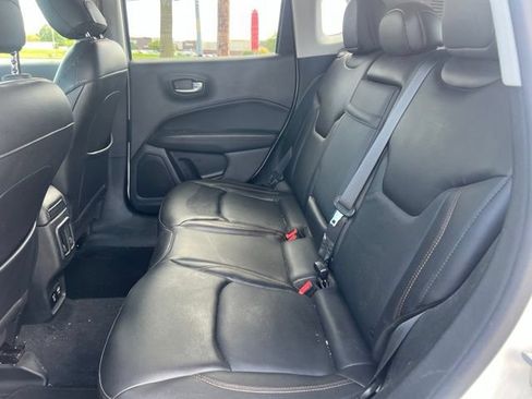 Used 2018 Jeep Compass Limited w/ Navigation Group AWD/4WD image 15