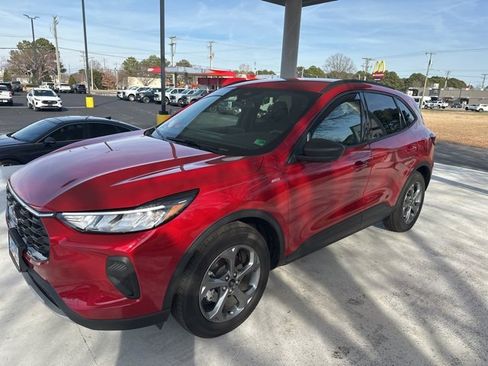 Used 2025 Ford Escape ST-Line image 5