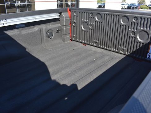 New 2026 Nissan Frontier PRO-4X w/ Pro-4x Convenience Package image 12