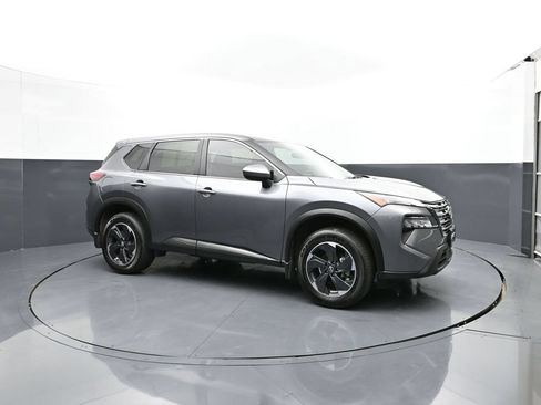 Certified 2026 Nissan Rogue SV AWD/4WD image 7