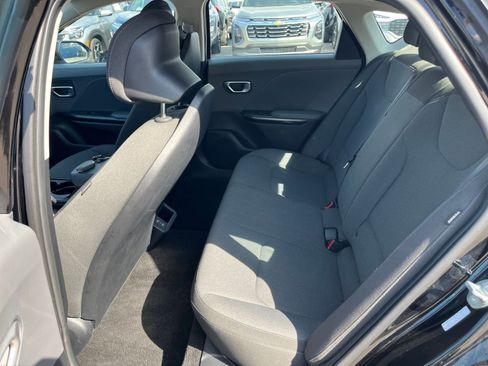 Used 2025 Kia K4 LXS image 24
