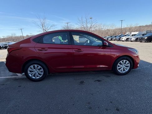 Used 2020 Hyundai Accent SE image 6