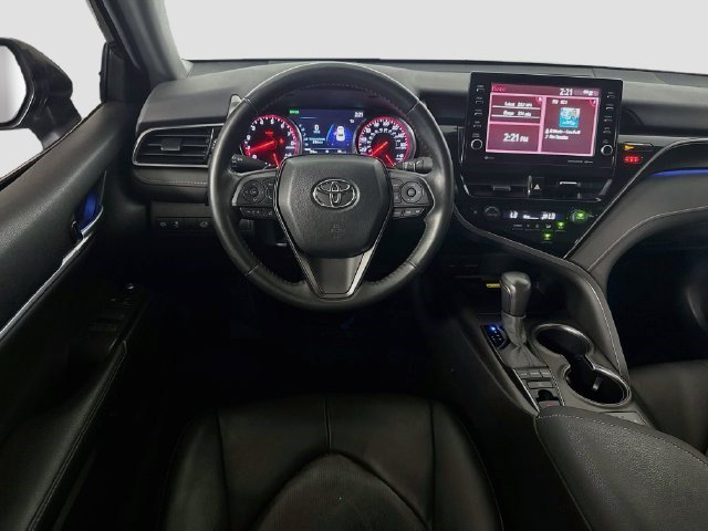 Used 2023 Toyota Camry XSE FWD image 16