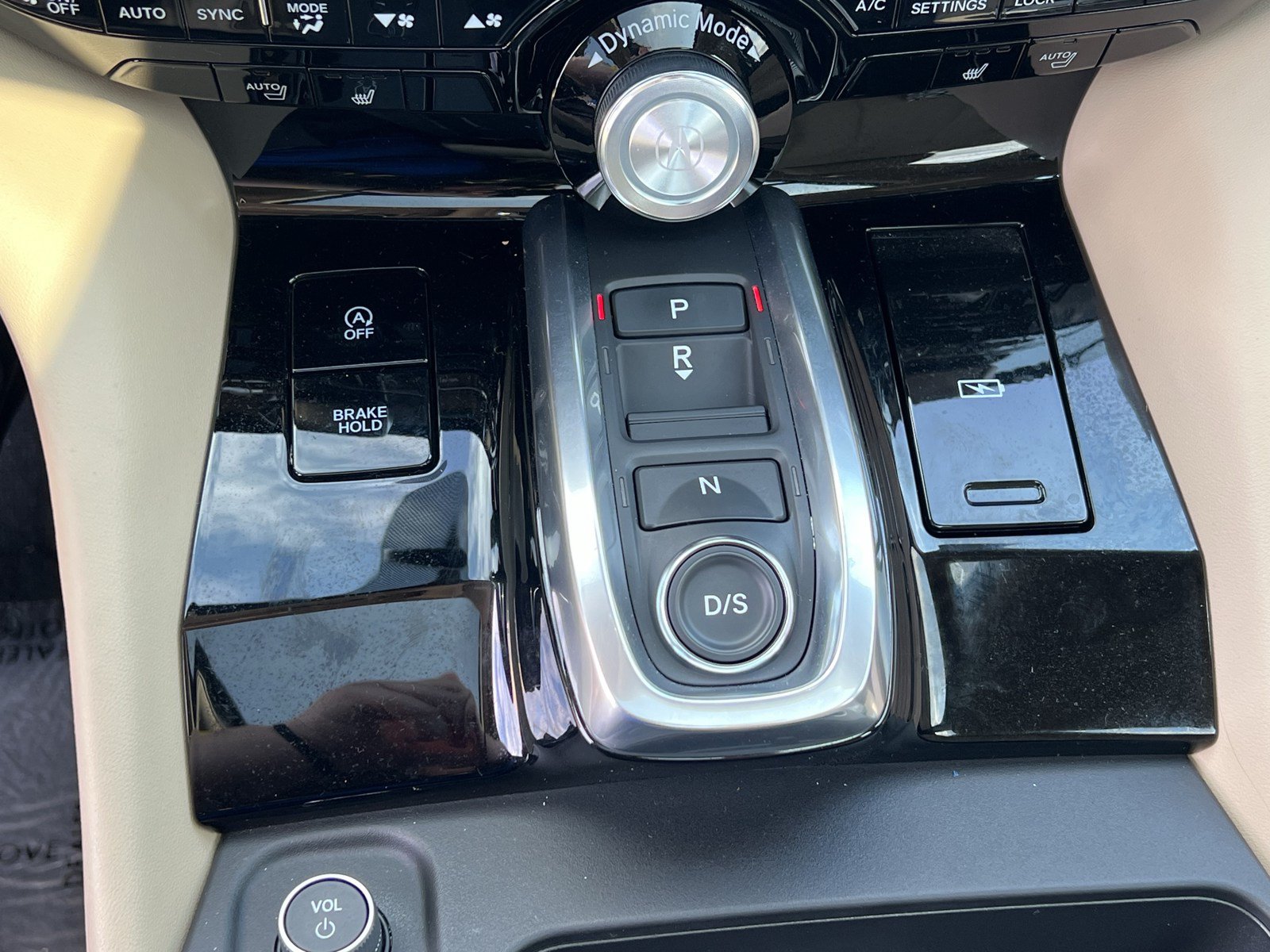 Certified 2025 Acura MDX w/ Technology Package FWD image 26