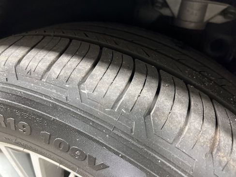 Used 2024 Genesis GV80 2.5T image 42