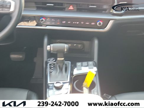 Certified 2024 Kia Sportage EX FWD image 18