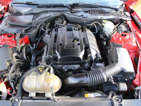 Used 2016 Ford Mustang Coupe image 14