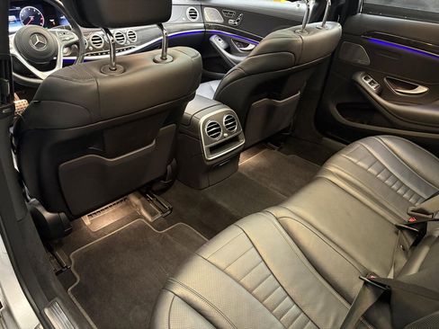 Used 2020 Mercedes-Benz S 560 Sedan image 31