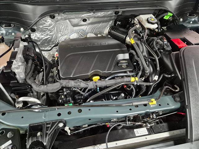 Used 2025 Chevrolet Trax LT FWD image 29