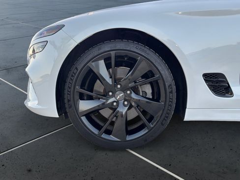 Used 2023 Genesis G70 3.3T w/ Sport Advanced Package image 14