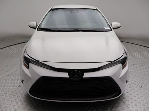 Used 2024 Toyota Corolla LE image 5