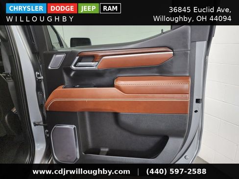 Used 2023 GMC Sierra 1500 Denali Ultimate AWD/4WD image 39