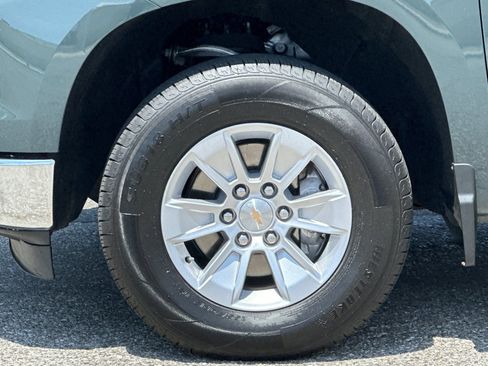 Used 2025 Chevrolet Silverado 1500 LT RWD image 24
