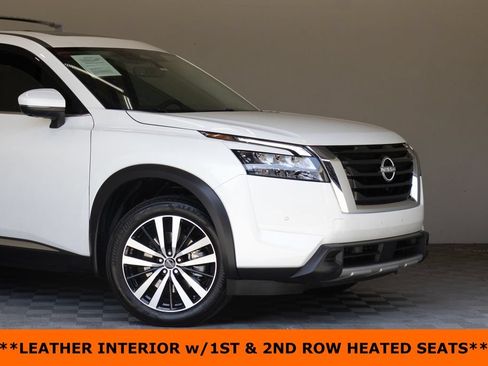 Used 2025 Nissan Pathfinder Platinum w/ Cargo Package FWD image 3