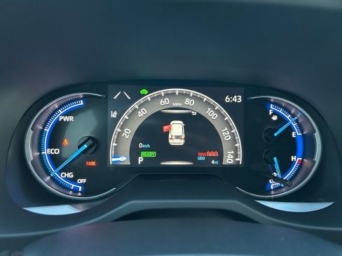 Used 2025 Toyota RAV4 LE image 41