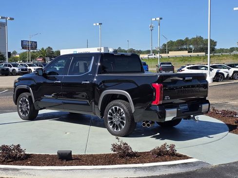 Used 2023 Toyota Tundra Limited AWD/4WD image 4
